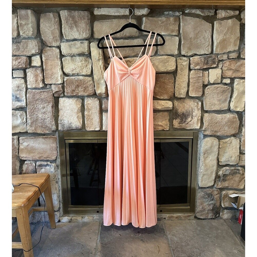 Vintage 70s Peach Dress Gown Plated Maxi M Women’s USA Union Ethereal Fairy Glam